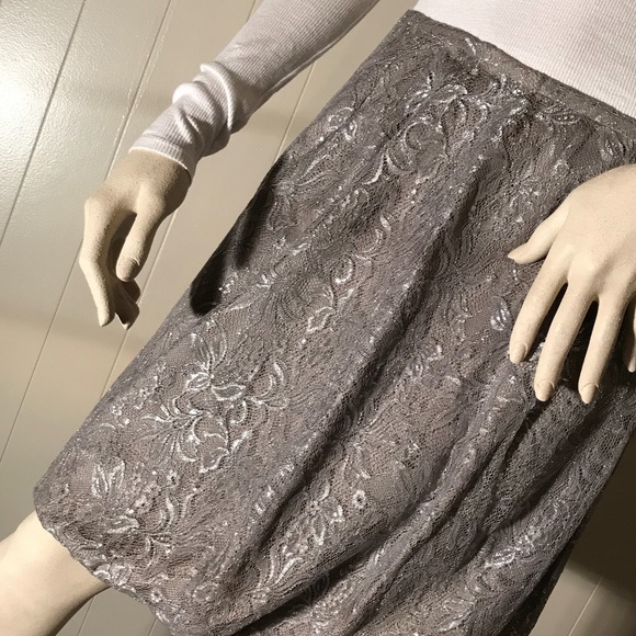 Ann Taylor LOFT Skirt - Picture 2 of 6